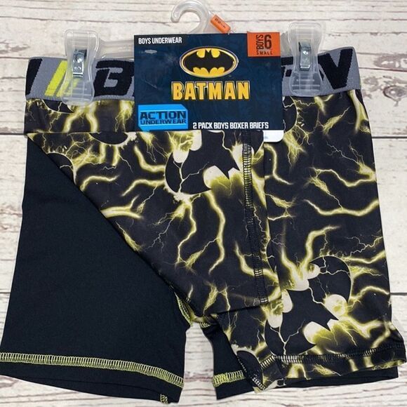 2-Pack Boys Batman Boxer Briefs NWT - Picture 1 of 7